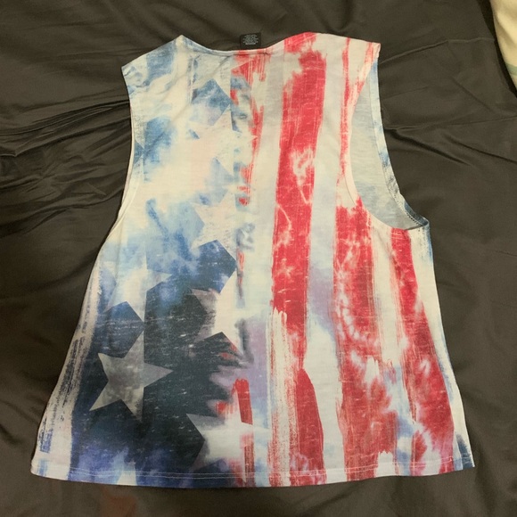Rue21 USA Patriotic Flag T-Shirt. Medium - Picture 3 of 3